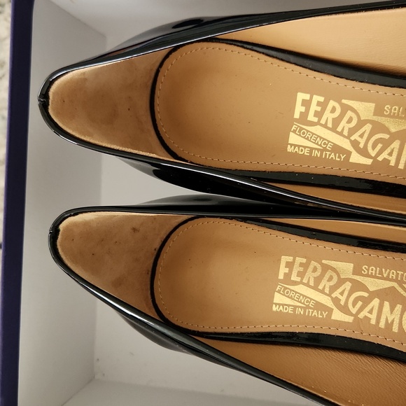 Salvatore Ferragamo Pola Peep Toe Heel - Picture 5 of 5